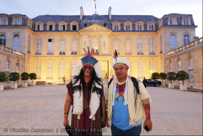 Valdelice Veron et Natanael Vilharva Caceres à l’Elysée le 20 juillet 2015 Valdelice Veron et Natanael Vilharva Caceres à l’Elysée le 20 juillet 2015