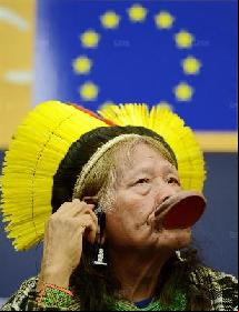 Parlement européen, Raoni reçu à Strasbourg « C’est ma dernière visite en Europe »