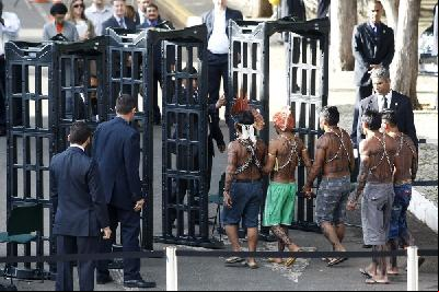Les indigènes de l’occupation de Belo Monte restent à Brasilia et se disent insatisfaits de la proposition du ministre