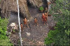Amazonie : les Indiens assiégés